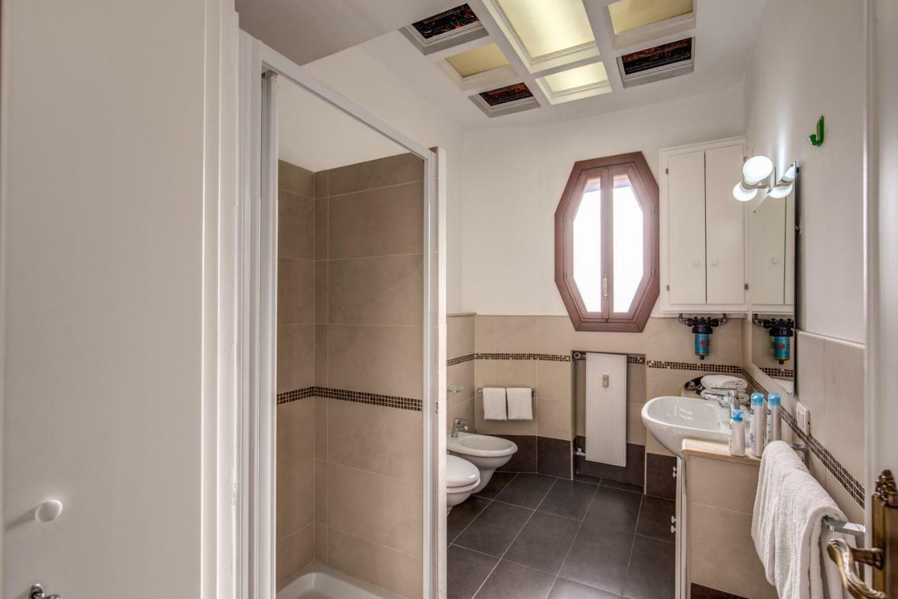רומא Casa Di Luca _ 3 Bdr Apartment מראה חיצוני תמונה