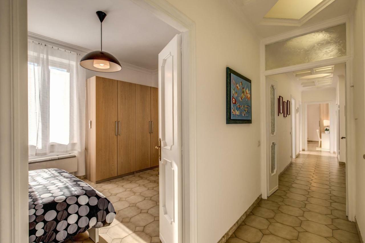 רומא Casa Di Luca _ 3 Bdr Apartment מראה חיצוני תמונה