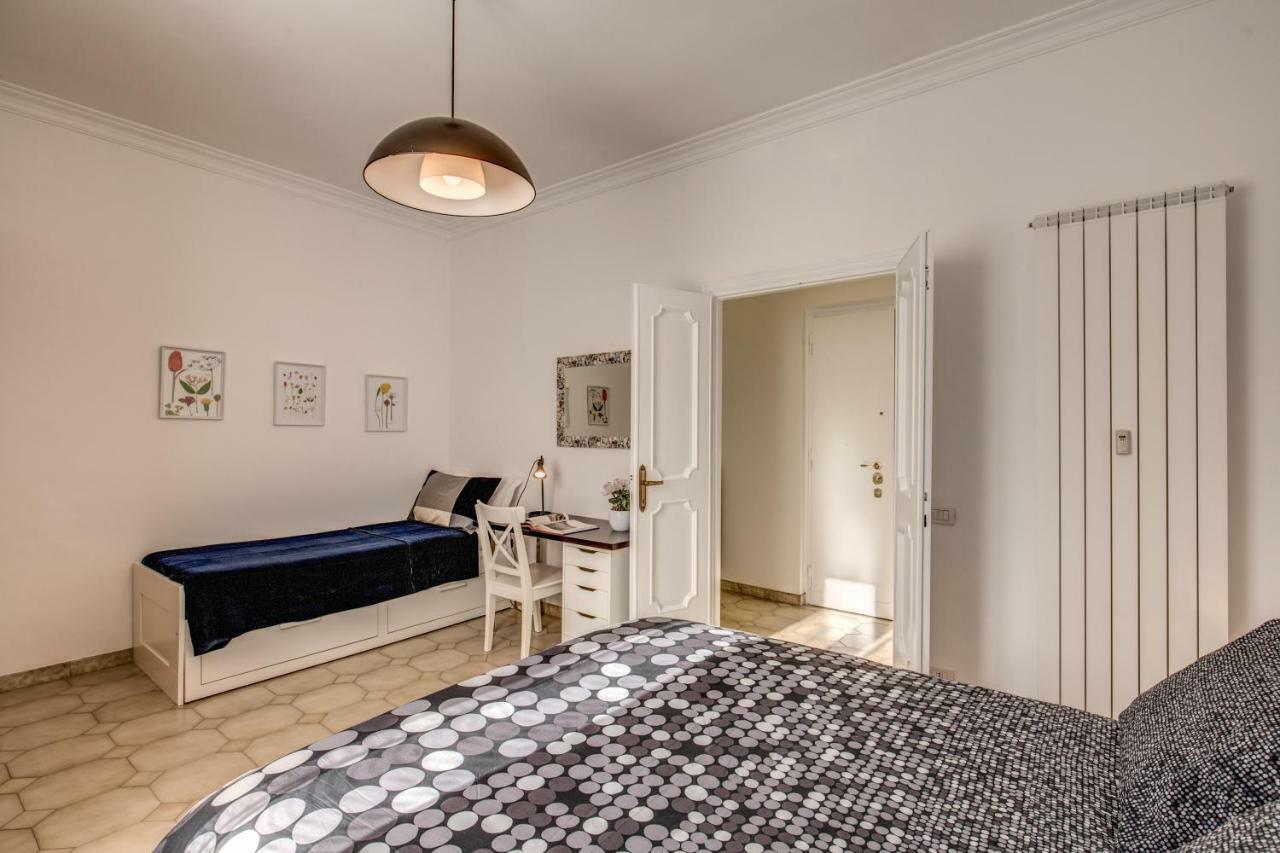 רומא Casa Di Luca _ 3 Bdr Apartment מראה חיצוני תמונה